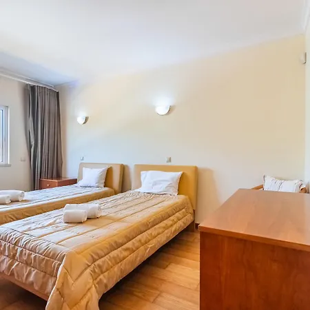 Coute Real Willa Quarteira